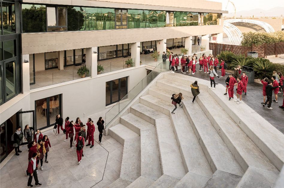 Internationella skolor på Mallorca: En komplett guide för familjer som flyttar till ön