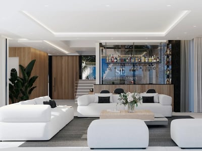 Ansicht eines eleganten Pools, umgeben von einem üppigen Garten. Moderne Architektur mit großen Fenstern und luxuriösen Oberflächen.