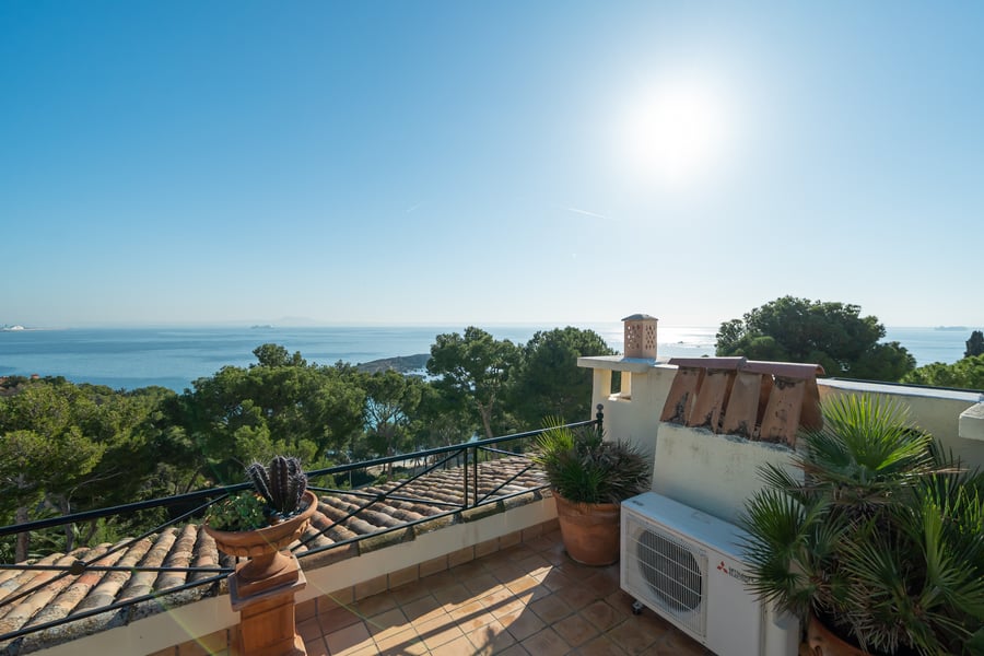 Rare Property Opportunities 3