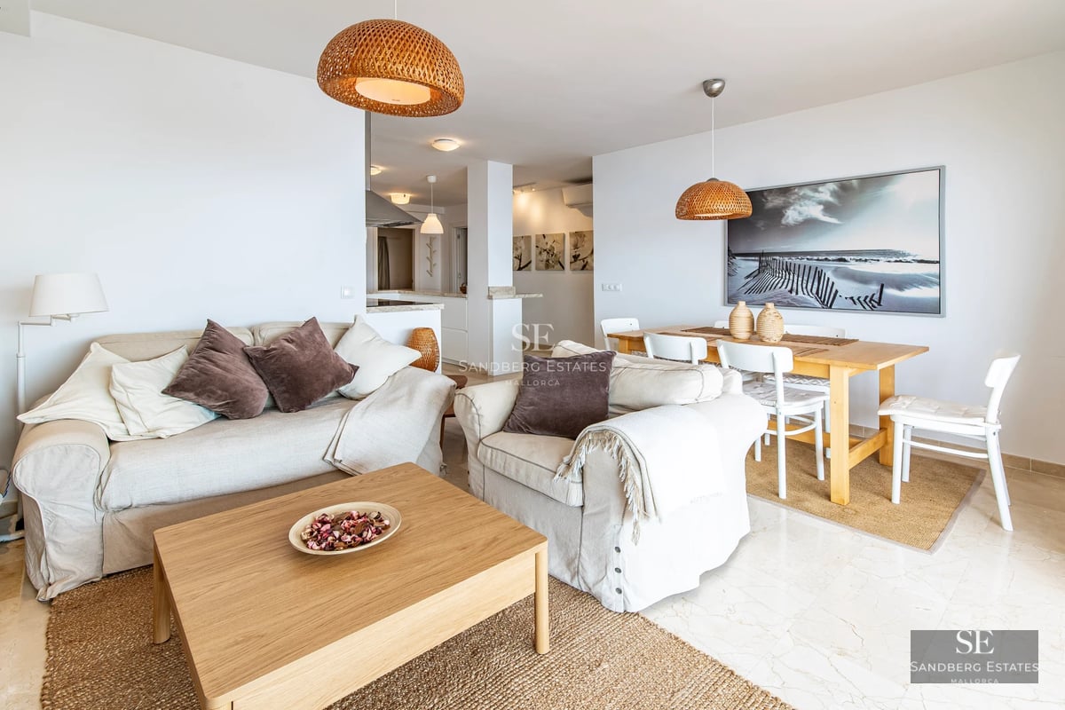 Spacious terrace featuring an infinity pool and panoramic views. Modern design with ambient lighting and elegant furnishings.