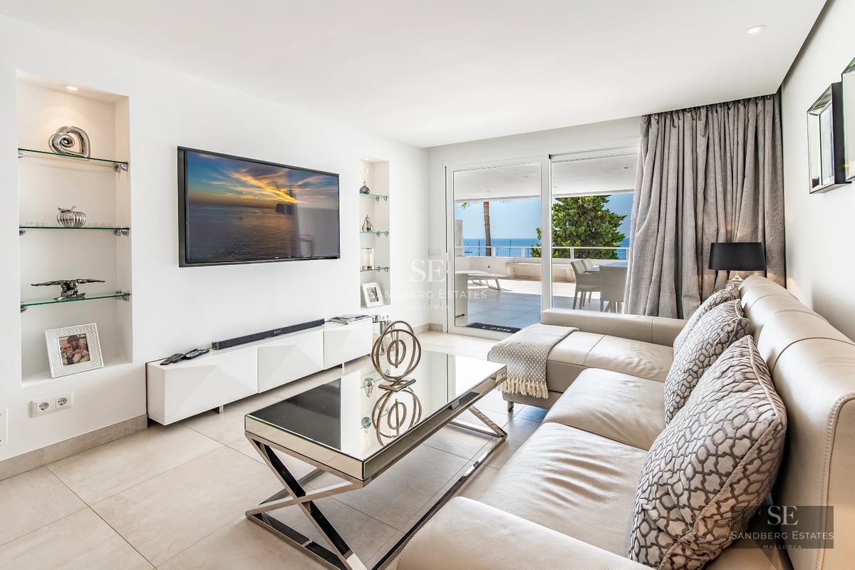 Exterior view of modern villa with a swimming pool. Features sleek design, large windows, and landscaped environment. Luxury and comfort.