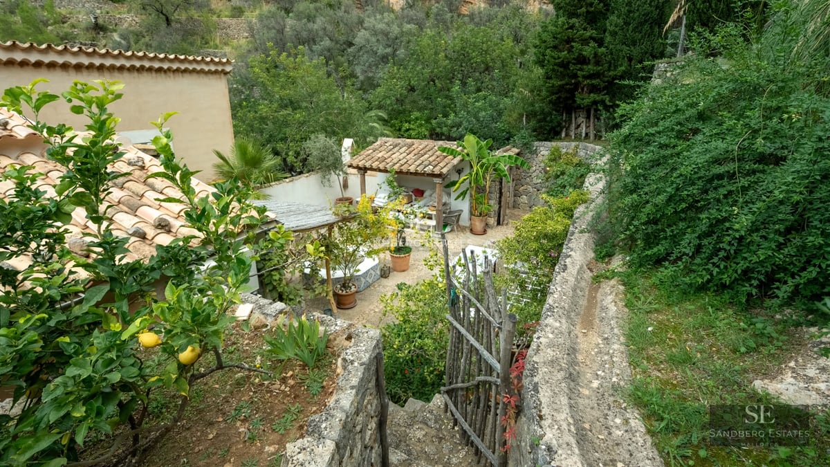 Spacious living room with floor-to-ceiling windows, sea view, and balcony. Modern design with stylish furniture and natural light.