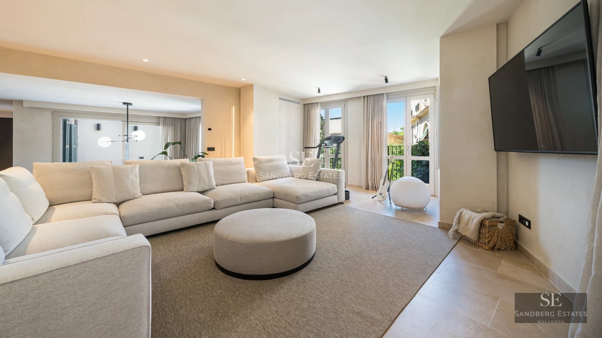 Pool view, modern villa with sleek design. Palm trees, lawn, and outdoor furniture. Ambient lighting and manicured landscaping.