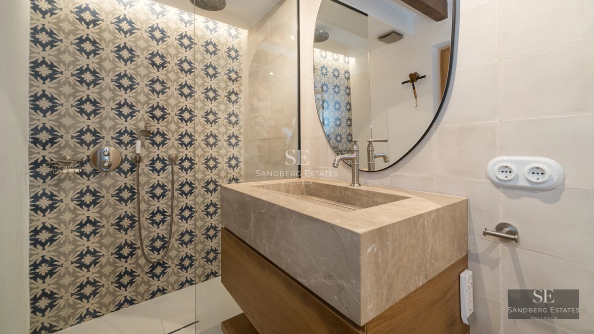 Infinity pool view, modern architecture, minimalist design, spacious terrace, lush landscaping, ambient lighting.