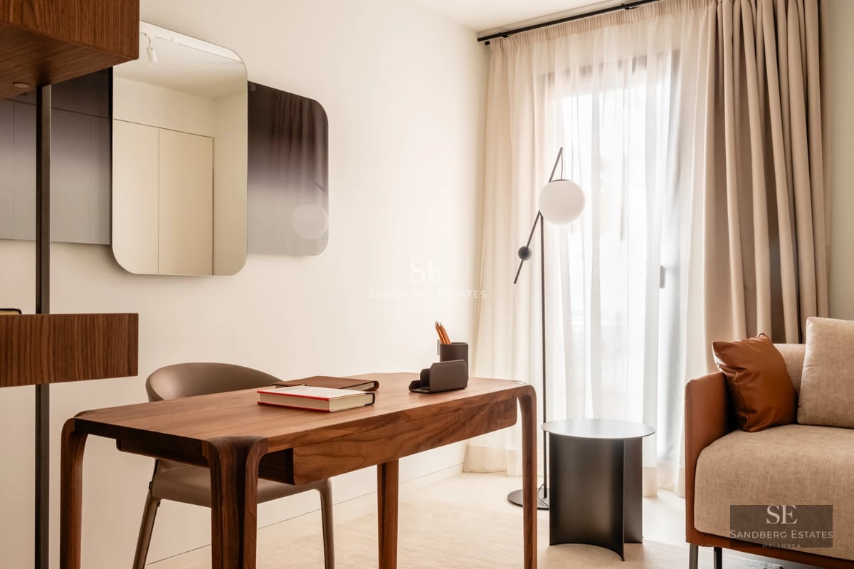 Infinity pool view. Modern architecture, pool, sleek design, lush gardens. Luxury and comfort in a paradisiacal setting.