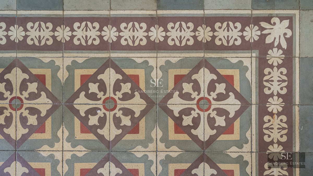 Exterior of a modern villa with an infinity pool. Minimalist architecture, large windows, and elegant landscaping. Ambient lighting.