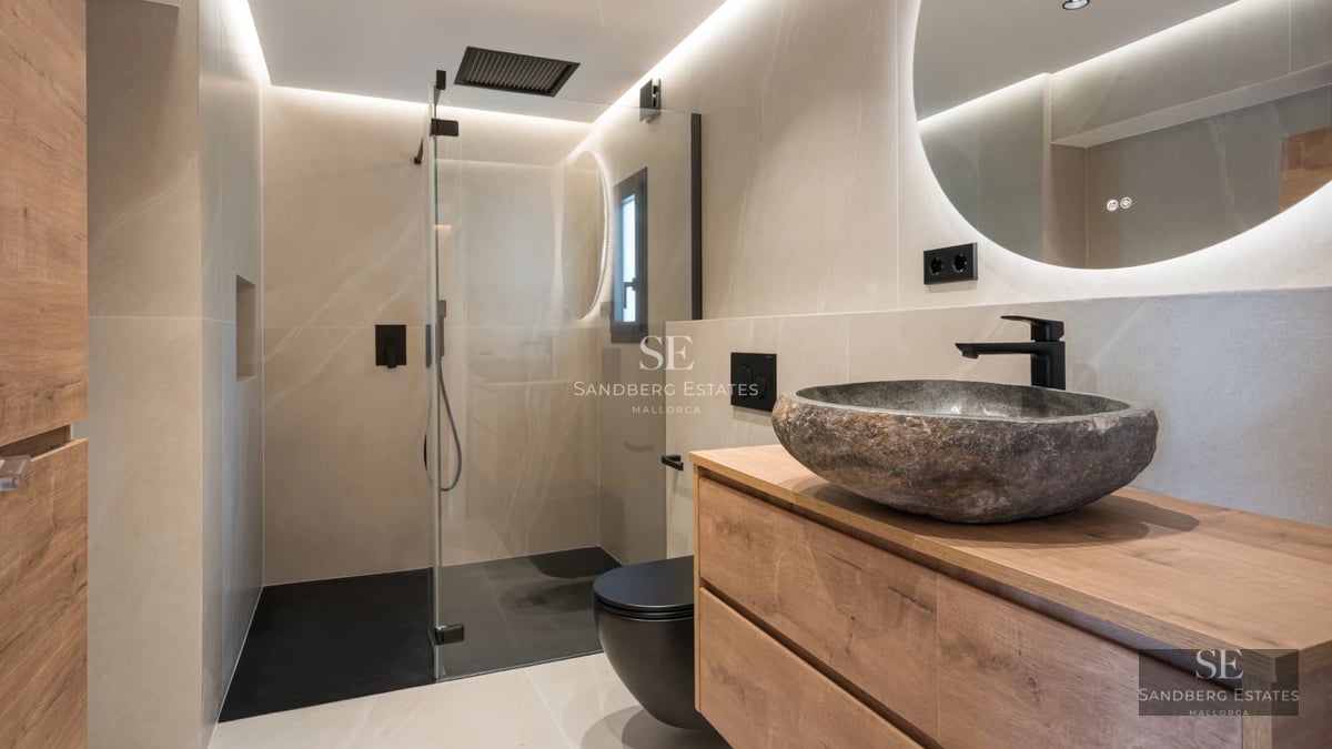 Exterior view of a modern villa with a pool, large terraces, and lush garden. Minimalist and elegant architectural design.