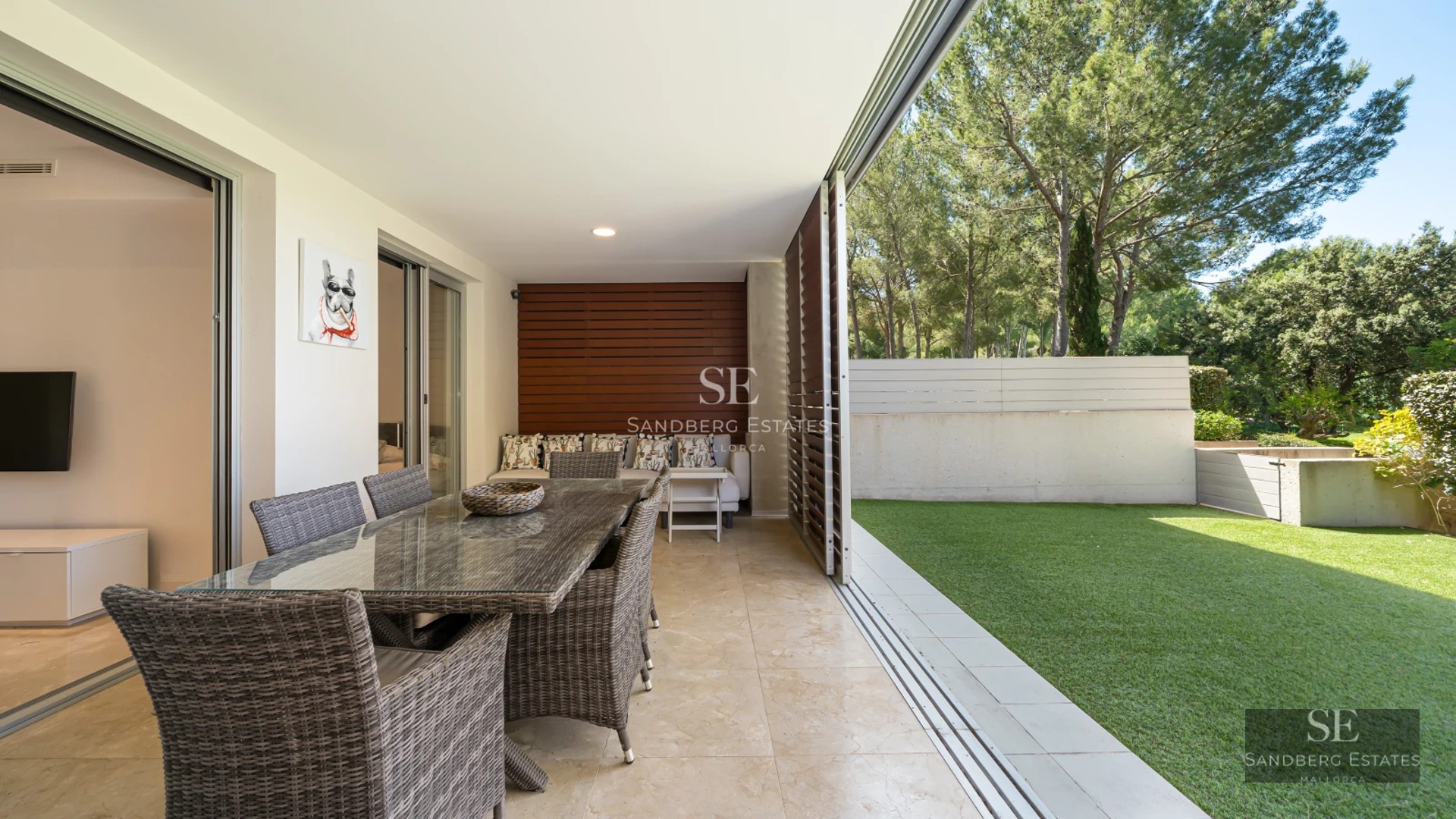 Exterior view of a modern villa with an infinity pool, terrace and garden. Minimalist architecture, large windows.