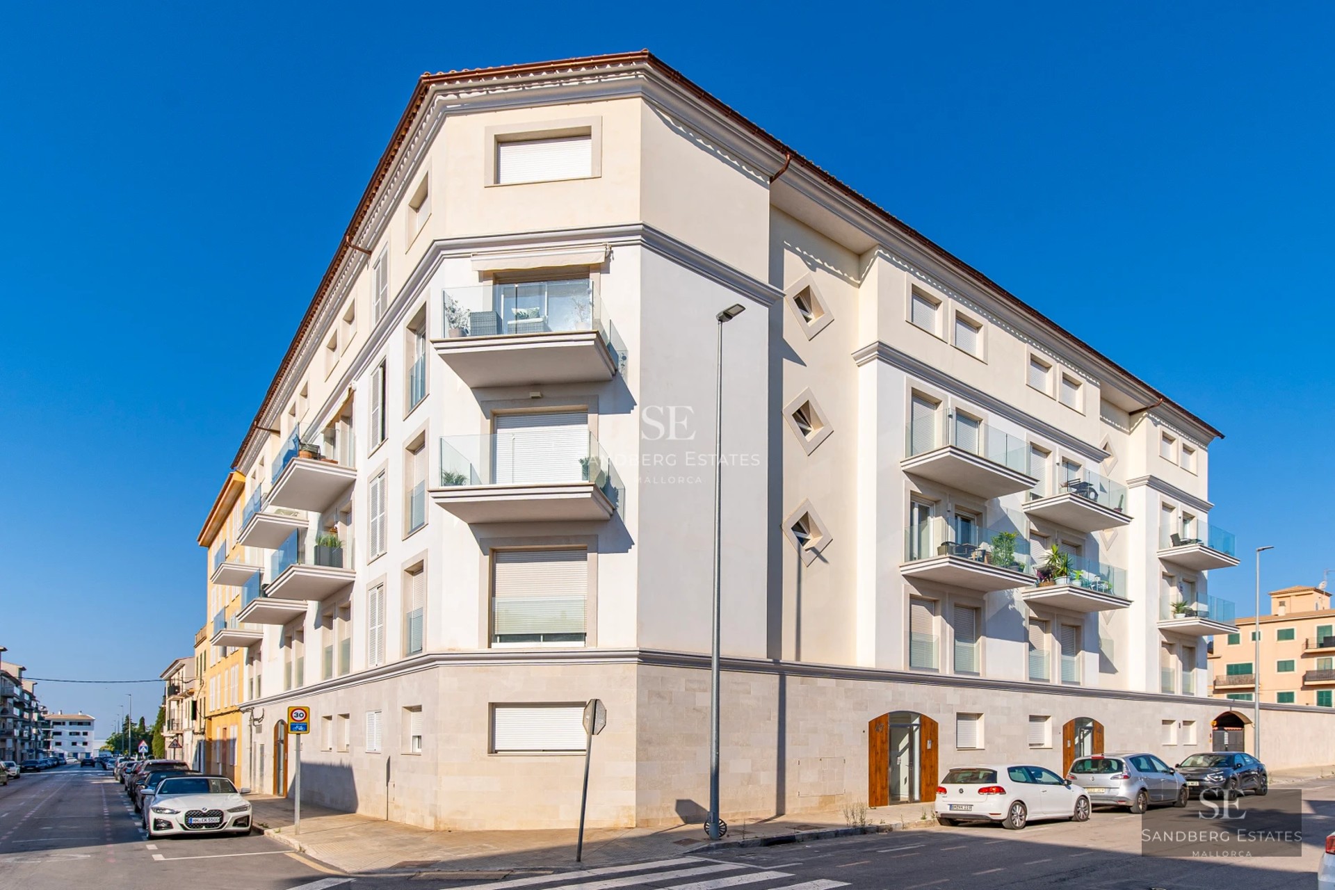 Exterior view of a modern house with a pool. Minimalist architecture, large windows, and manicured landscaping. Elegant design.