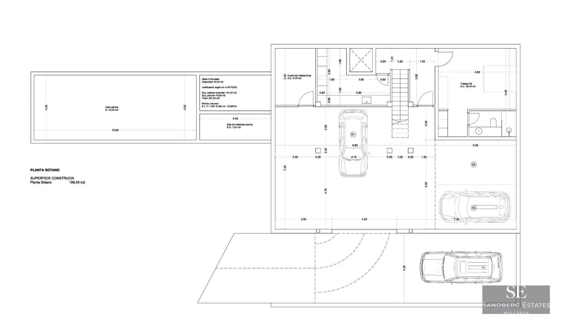 Exterior view of a modern house with a pool, surrounded by greenery. Minimalist and elegant architecture. Natural lighting.