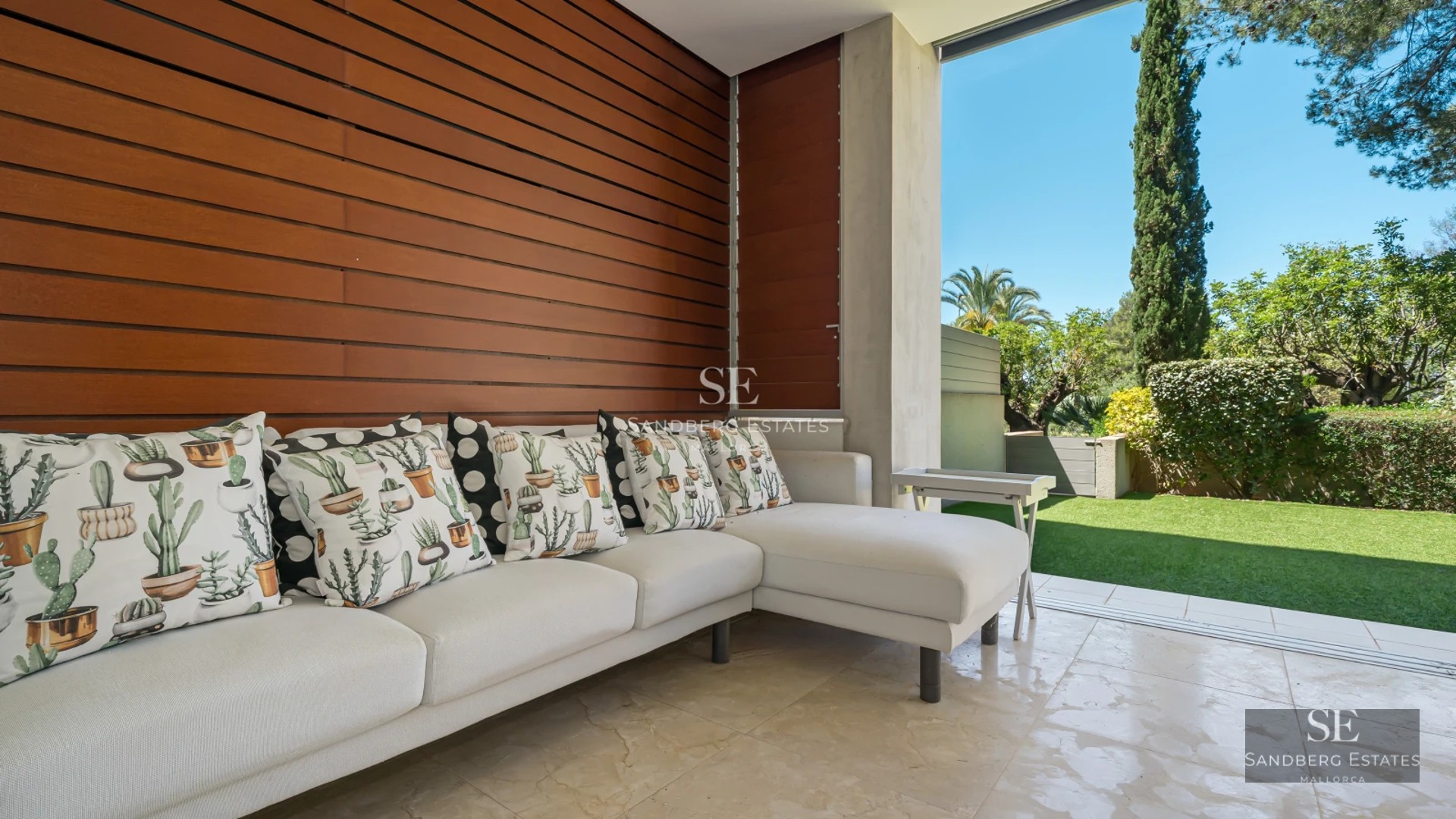 Exterior view of a modern villa with infinity pool. Clean architecture, spacious terraces and lush greenery. Luxury and comfort.