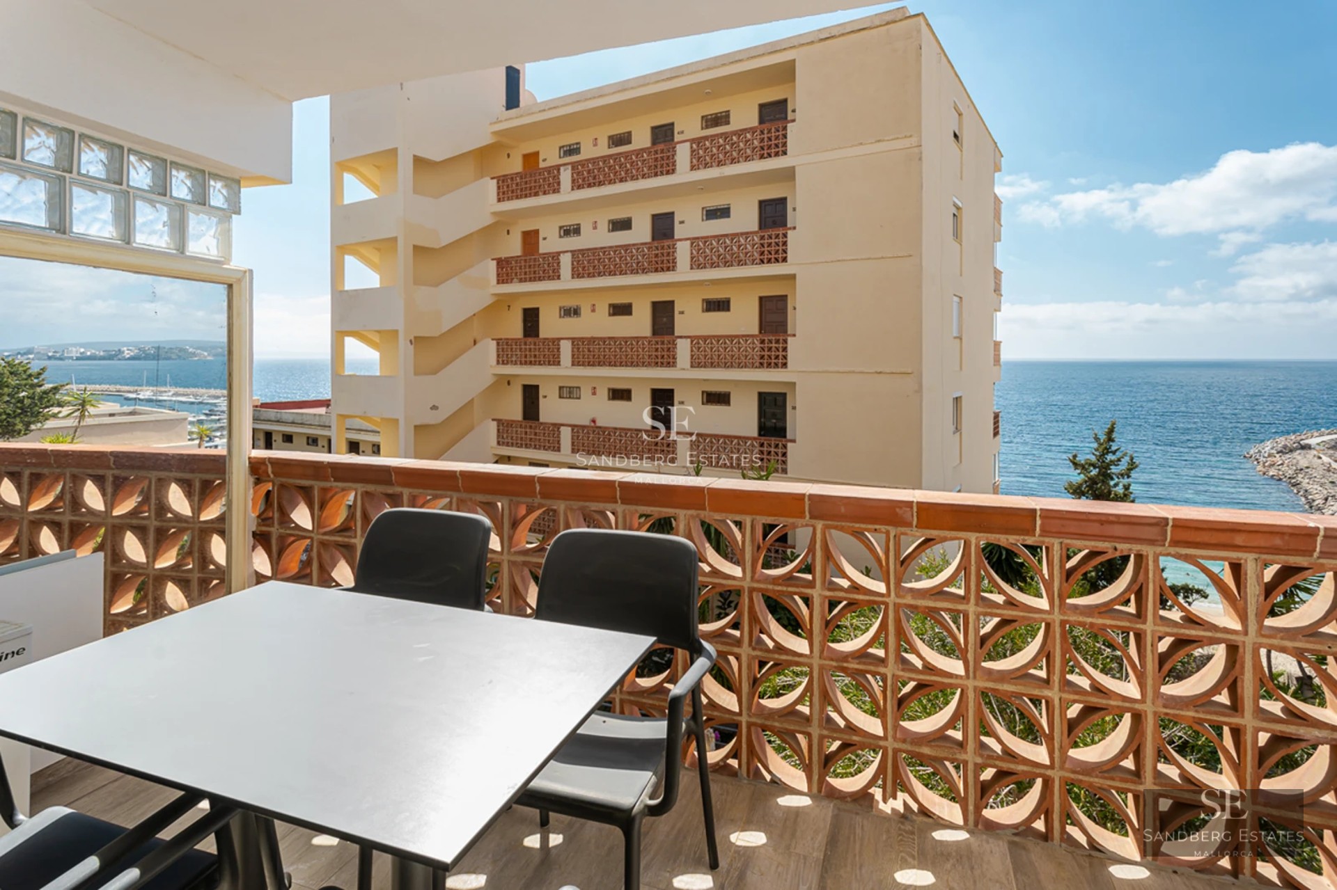 Exterior of a luxurious villa with a pool, garden, and modern design. Minimalist architecture, high-quality finishes.