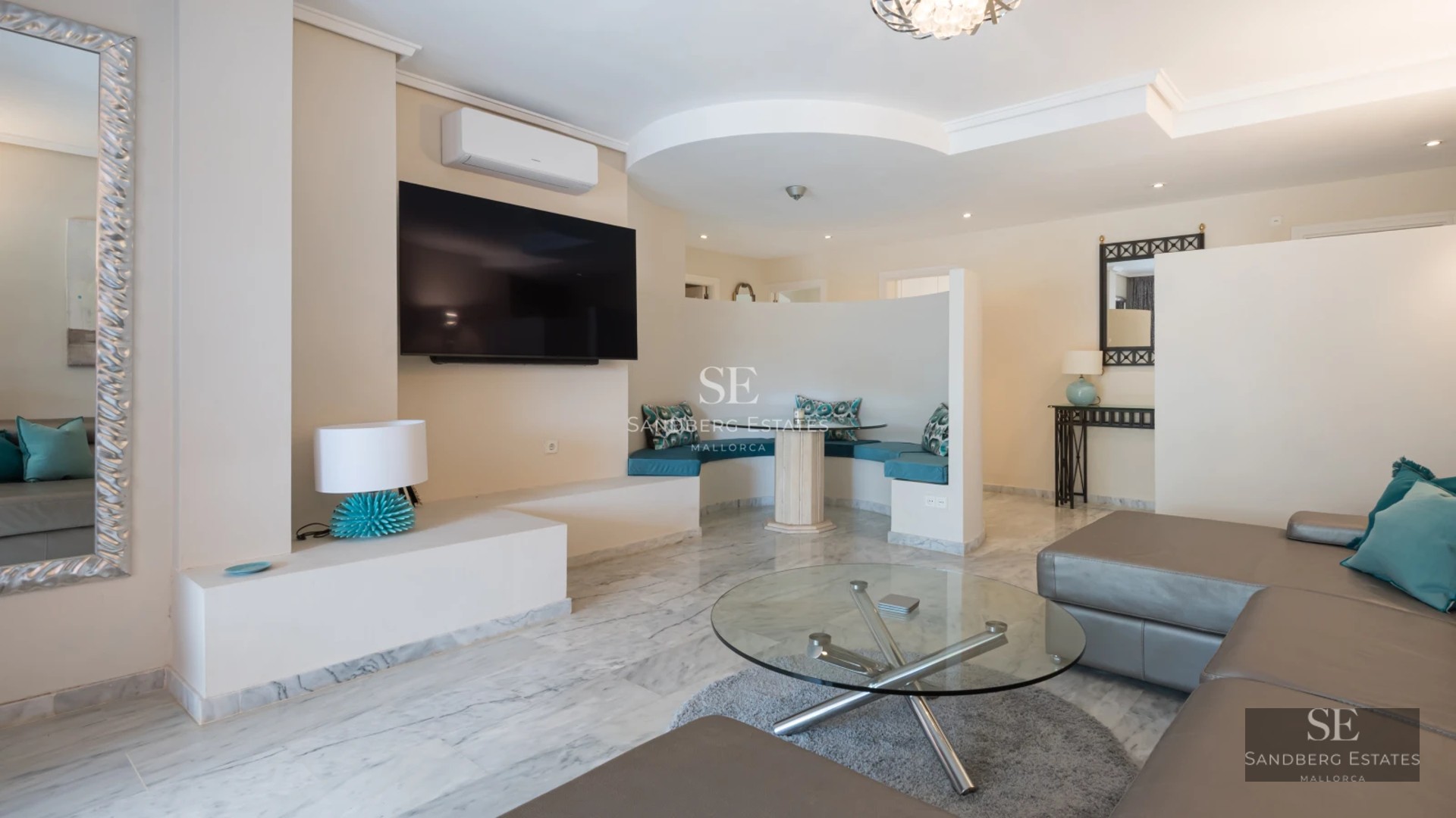 Exterior view of a modern villa with swimming pool. Large windows, minimalist design, and lush surrounding vegetation.