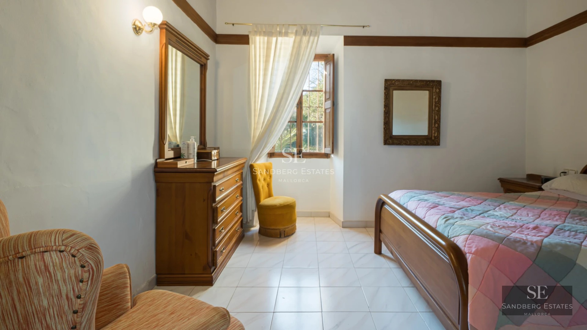 View of a modern villa with infinity pool, large garden, and minimalist design. Contemporary architecture bathed in natural light.