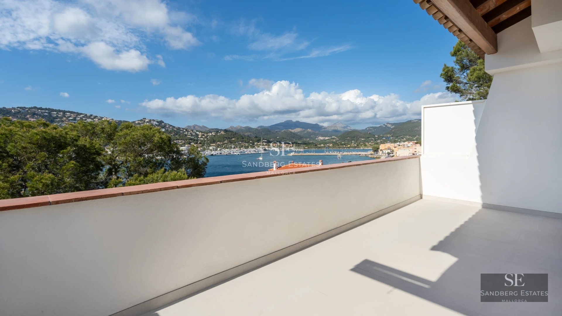 Image of a luxury villa with infinity pool, modern architecture, and expansive terraces with panoramic views. Elegant and minimalist design.