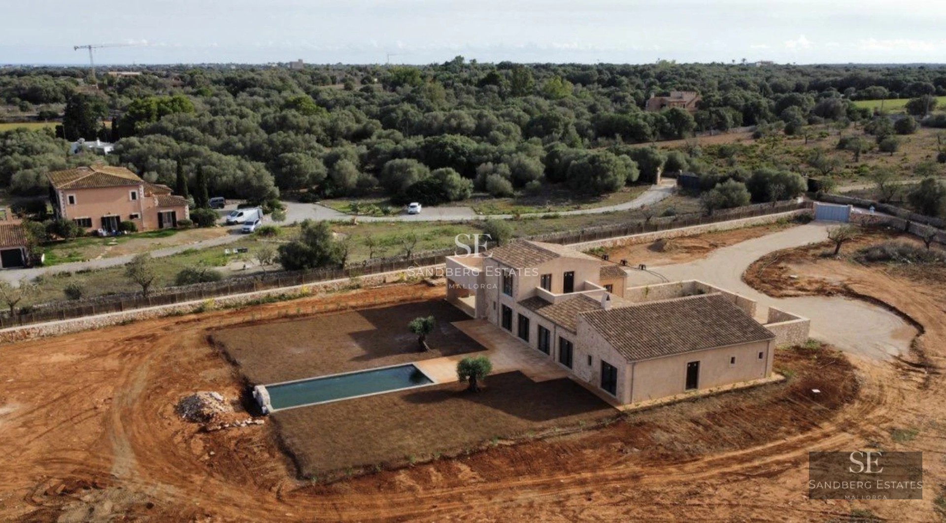 Spacious balcony with panoramic sea views. Modern design with glass railings and minimalist furniture. Luxurious and relaxing atmosphere.