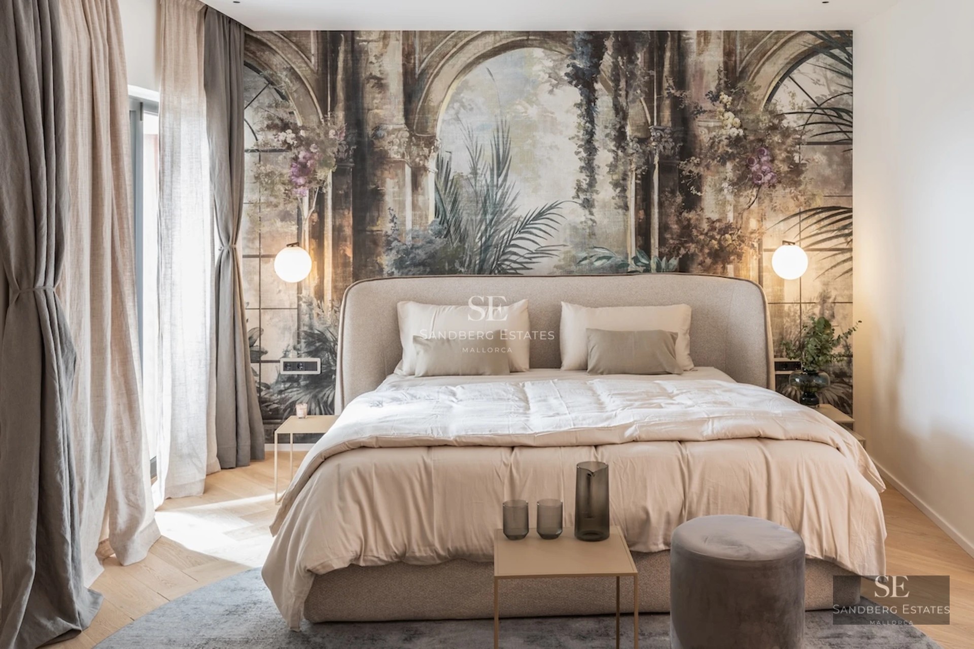 Spacious terrace featuring an infinity pool and ocean views. Modern design with stylish outdoor furniture and high-quality finishes.