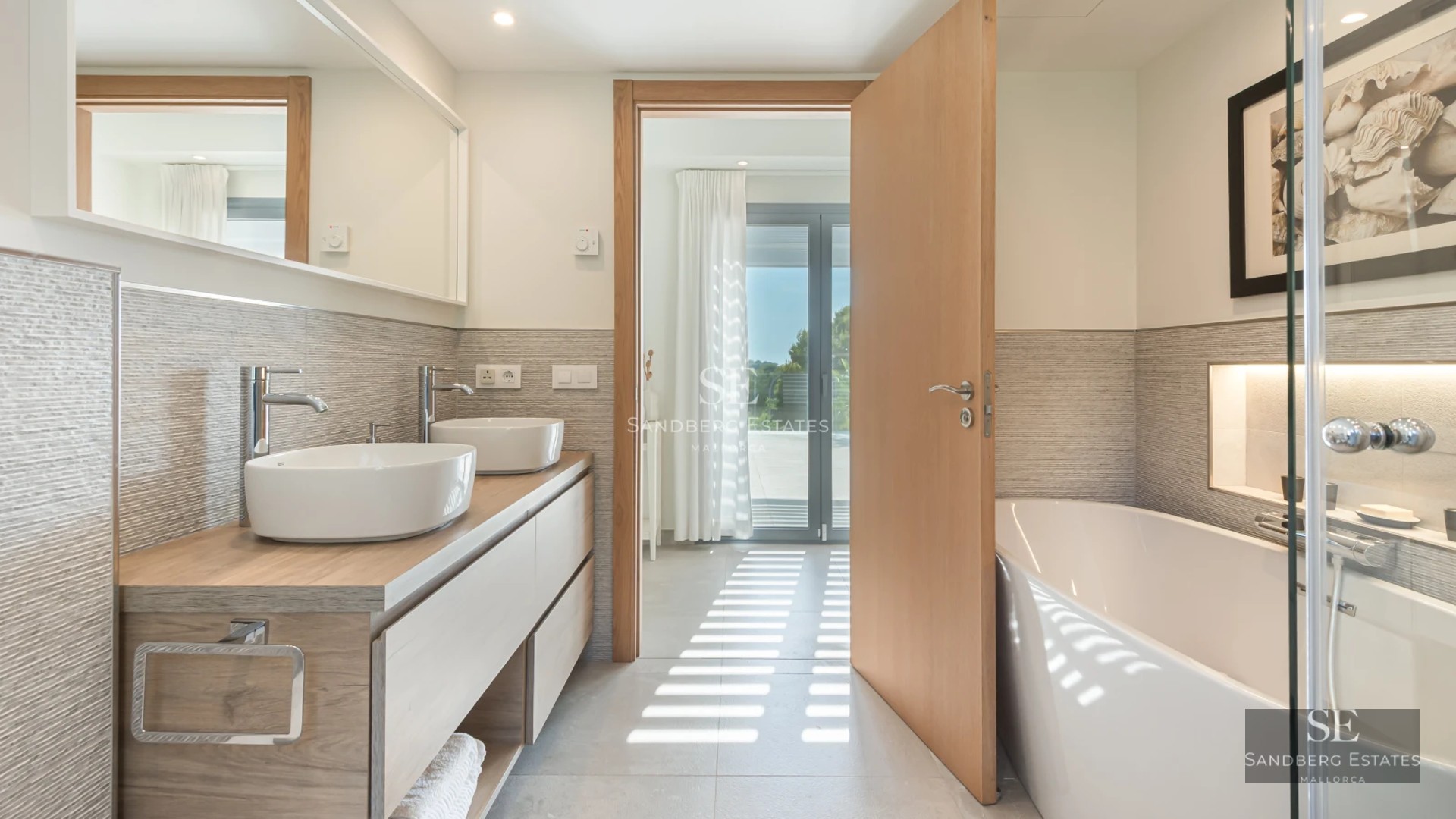 Exterior of a modern villa featuring an infinity pool, lush garden, and spacious terraces. Elegant design and high-quality finishes.