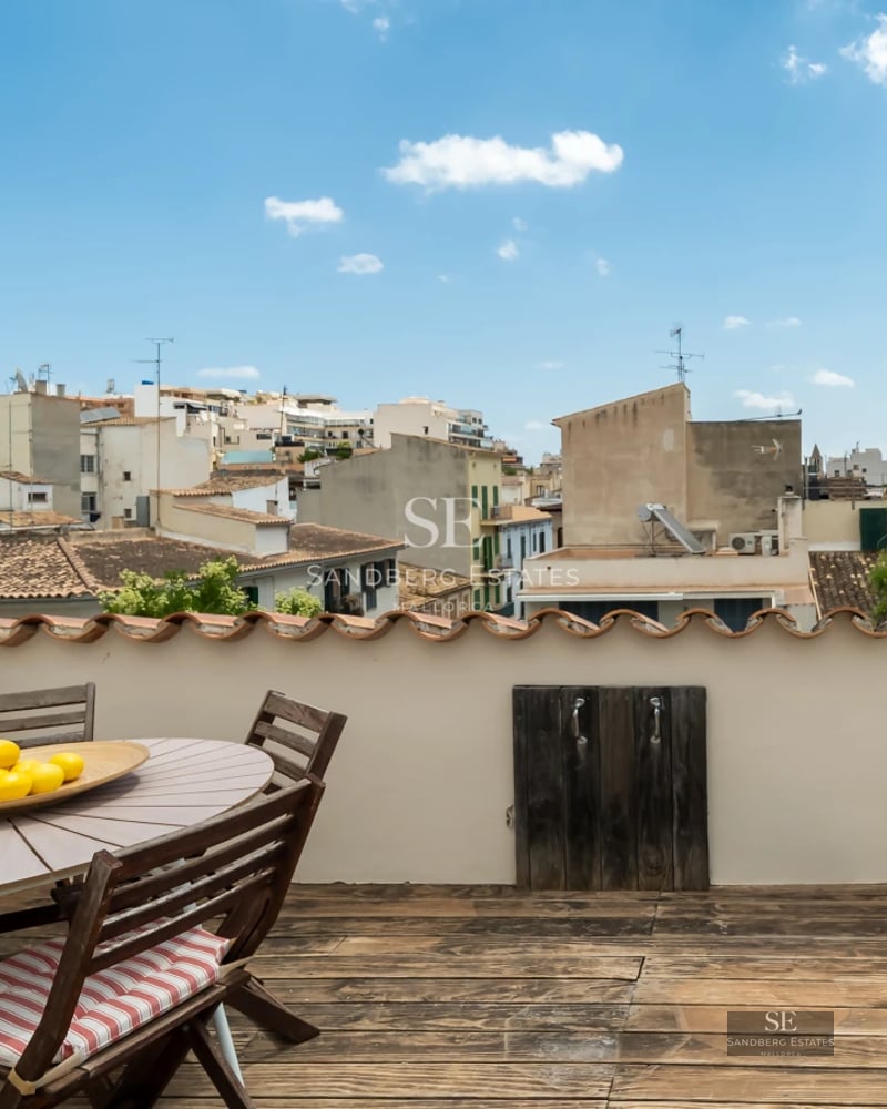 Expansive terrace with infinity pool. Panoramic sea views. Modern design with elegant furniture and abundant natural light.