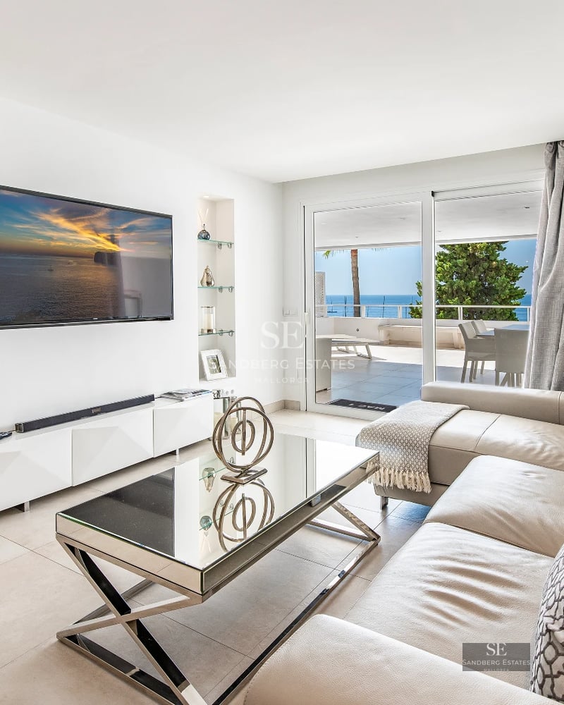 Exterior view of modern villa with a swimming pool. Features sleek design, large windows, and landscaped environment. Luxury and comfort.