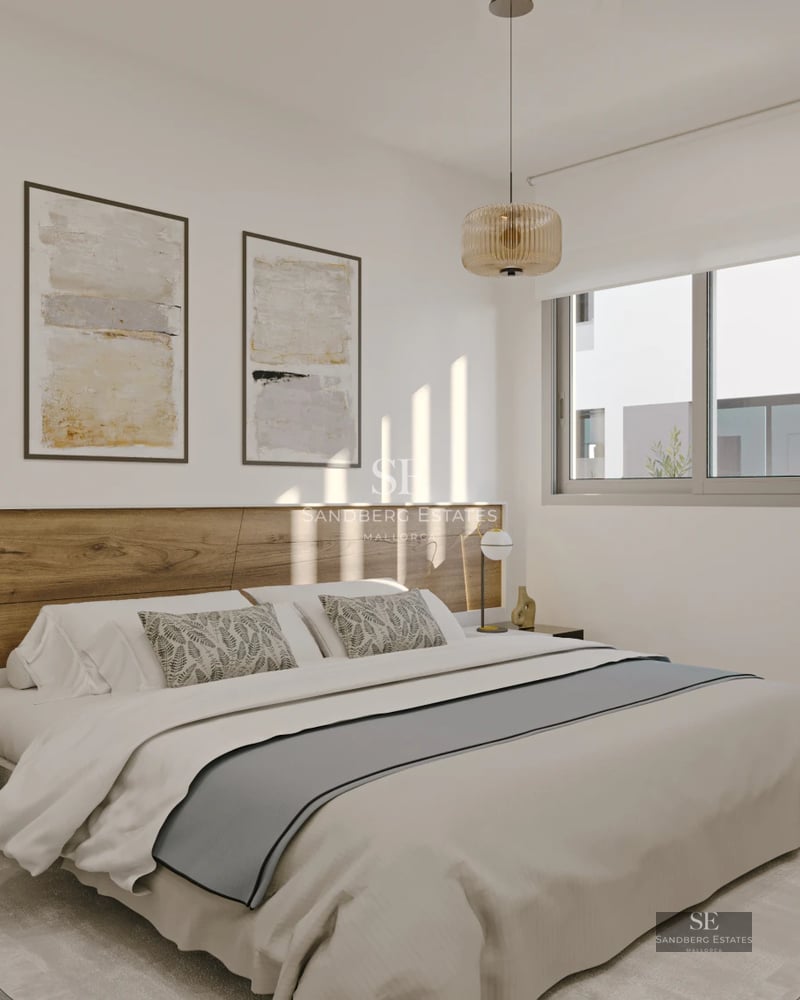 Exterior view of modern home with infinity pool and spacious terraces. Minimalist design with large windows and lush vegetation.