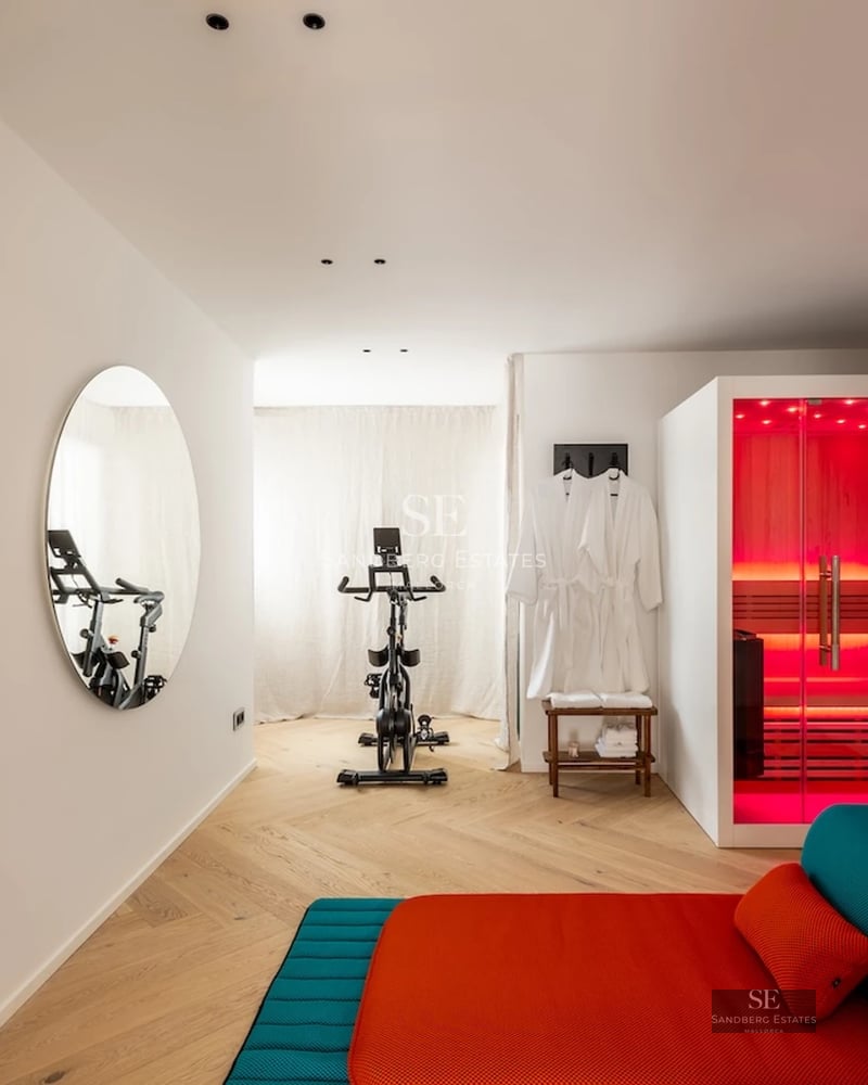 Expansive terrace with infinity pool, panoramic sea views. Modern design, elegant furnishings, and lush garden.