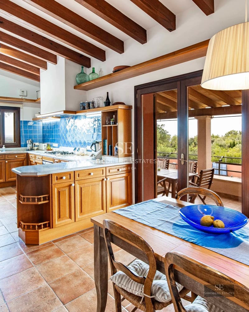 Exterior of modern villa featuring infinity pool, expansive terraces, and lush gardens. Minimalist architecture and high-quality finishes.