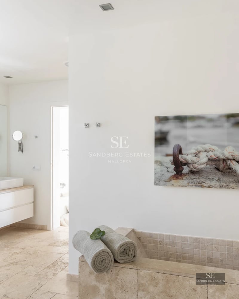 Exterior of a modern villa with pool. Minimalist architecture, large windows, pool, and garden. Natural lighting.