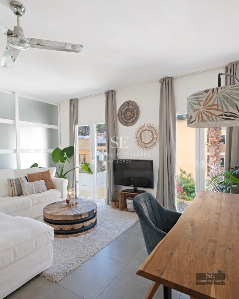 Exterior view of a modern villa featuring an infinity pool, lush garden, and expansive terraces. Sleek and minimalist architectural design.