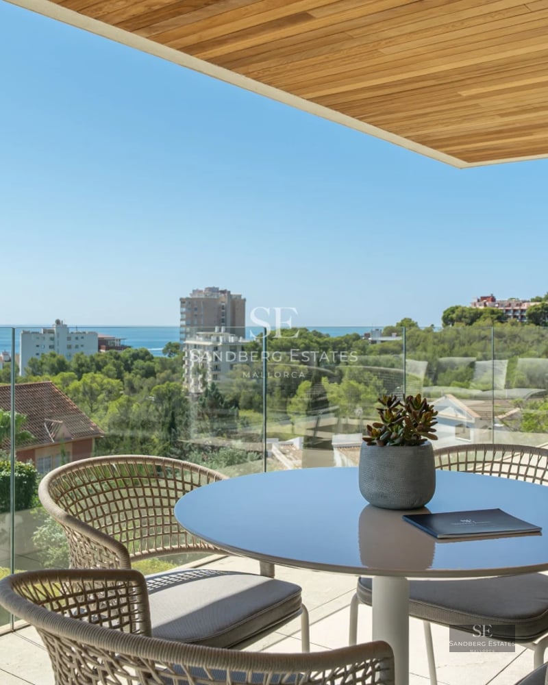 Exterior view of a modern house with a pool, garden, and large windows. Contemporary architecture. Luxury and comfort.