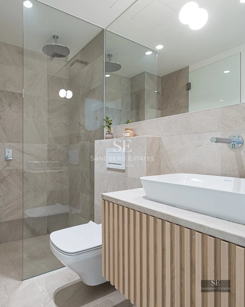 Exterior view of a modern villa with a pool, large windows, and a lush garden. Contemporary architectural design. Landscaping details.