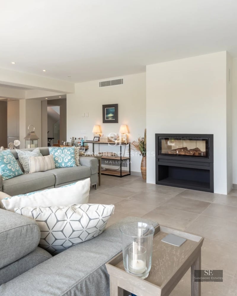 Modern facade featuring an infinity pool and large windows. Minimalist design with clean lines. Ideal for luxurious outdoor living.