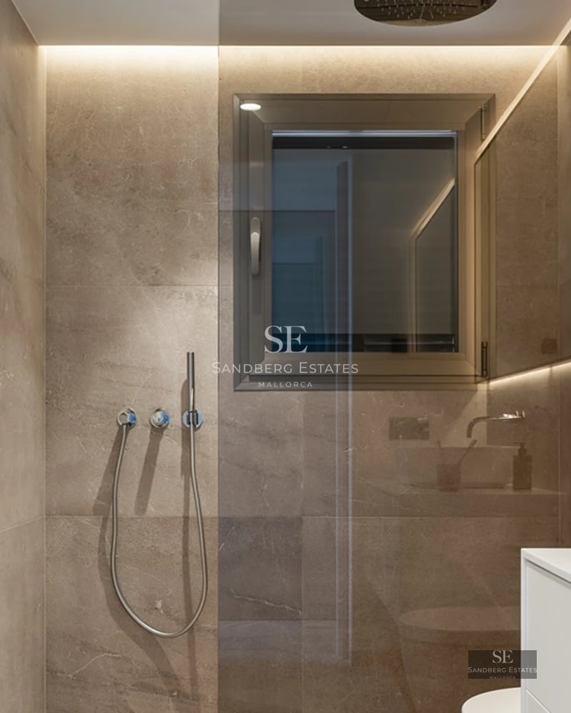 Panoramic view of a modern villa with reflecting pool, large windows, and lush greenery. Minimalist and elegant design.