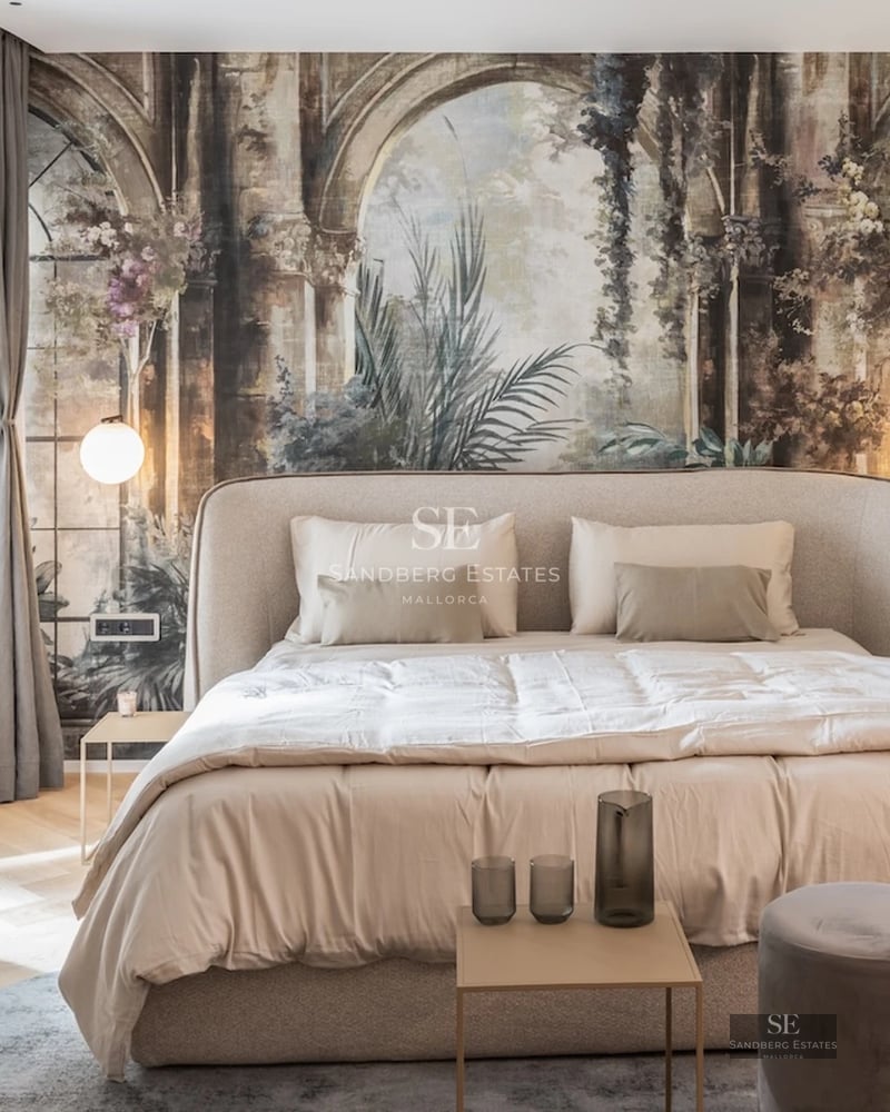 Spacious terrace featuring an infinity pool and ocean views. Modern design with stylish outdoor furniture and high-quality finishes.