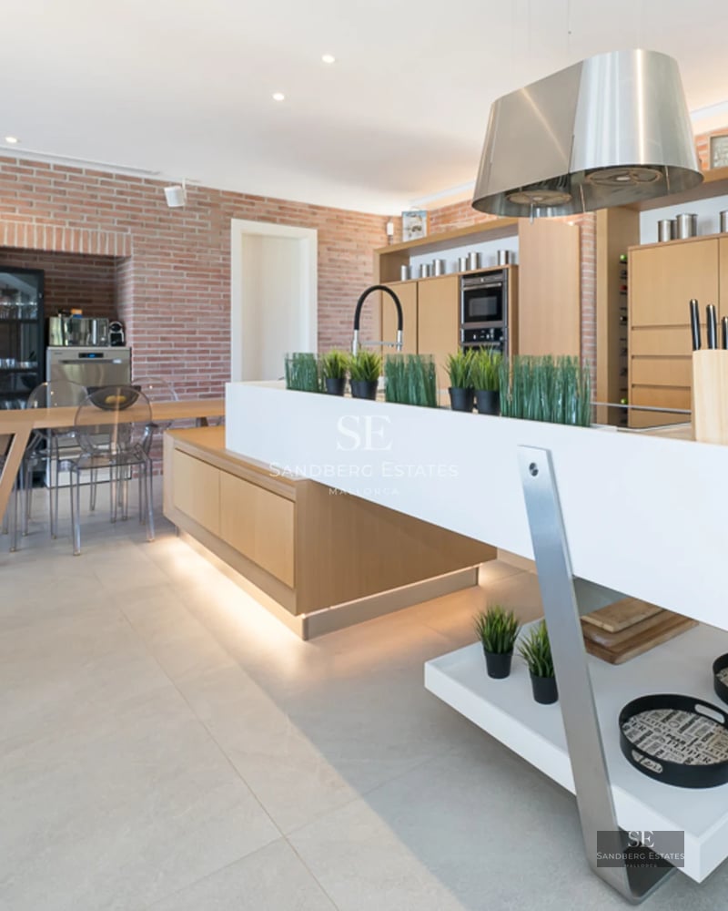 Exterior view of a modern villa featuring a pool, lush garden, and large windows. Minimalist and elegant design.