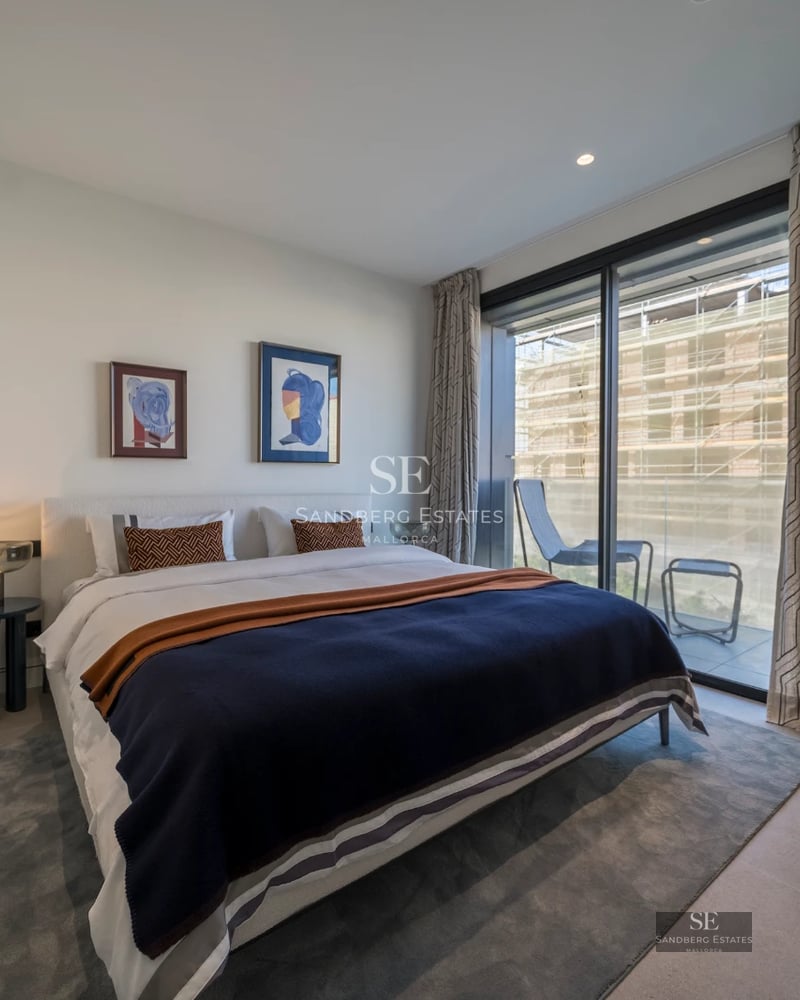 Wide angle view of a modern villa with an infinity pool and lush gardens. Minimalist architecture and contemporary design.