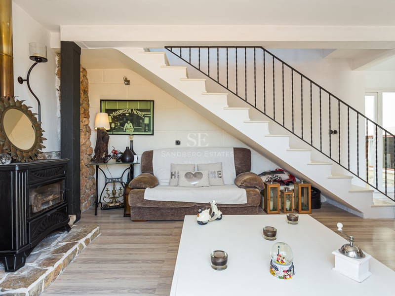 Spacious terrace with infinity pool and panoramic sea views. Modern design with high-end outdoor furniture.