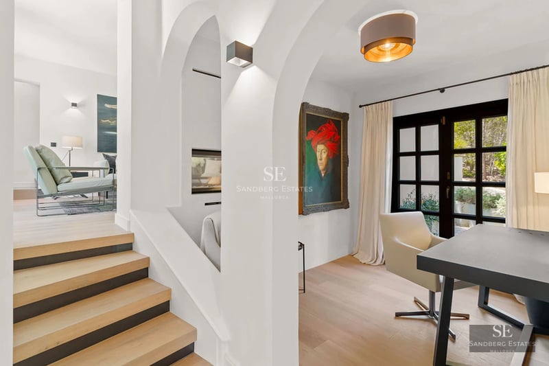 Exterior of a modern villa featuring an infinity pool. Minimalist architecture, large windows, lush garden, and panoramic views.