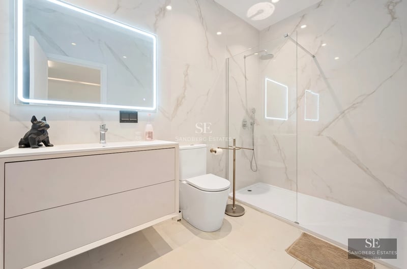 Exterior view of a modern villa with a pool. Minimalist design, large windows, and lush garden. Contemporary architecture.