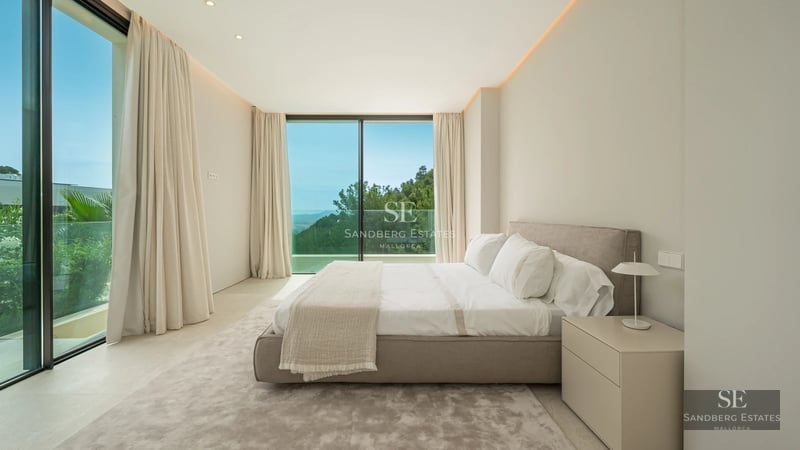 Exterior view of a modern villa with an infinity pool, lush garden, and minimalist architecture. Large windows and natural light.