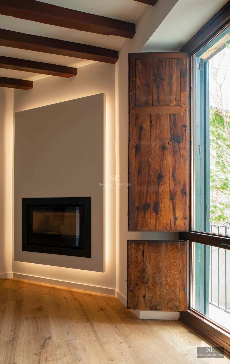 Exterior of a modern villa with infinity pool, lush garden, and panoramic views. Minimalist architecture, large windows.