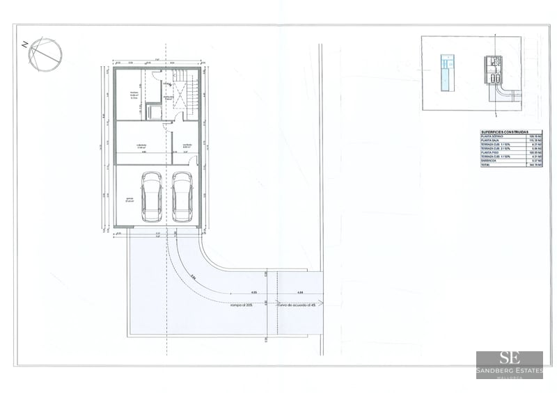 Bright, spacious living room with large windows, reflecting pool, and garden access. Modern and elegant design.